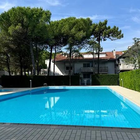 Lägenhet Comfortable Vacation Retreat With Pool *