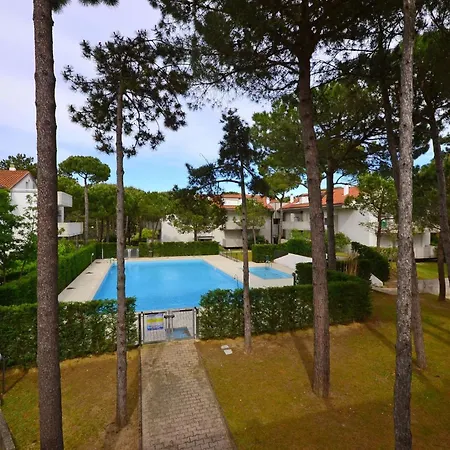 Lägenhet Comfortable Vacation Retreat With Pool *